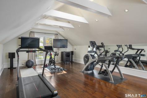 366 Hollow Tree Ridge Road Darien CT 06820