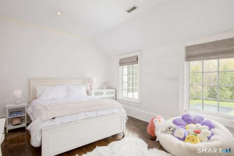 366 Hollow Tree Ridge Road Darien CT 06820