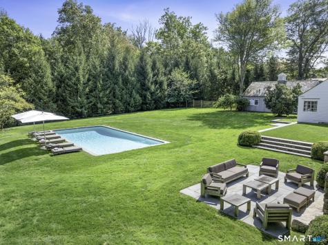 366 Hollow Tree Ridge Road Darien CT 06820