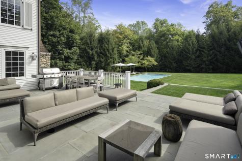 366 Hollow Tree Ridge Road Darien CT 06820