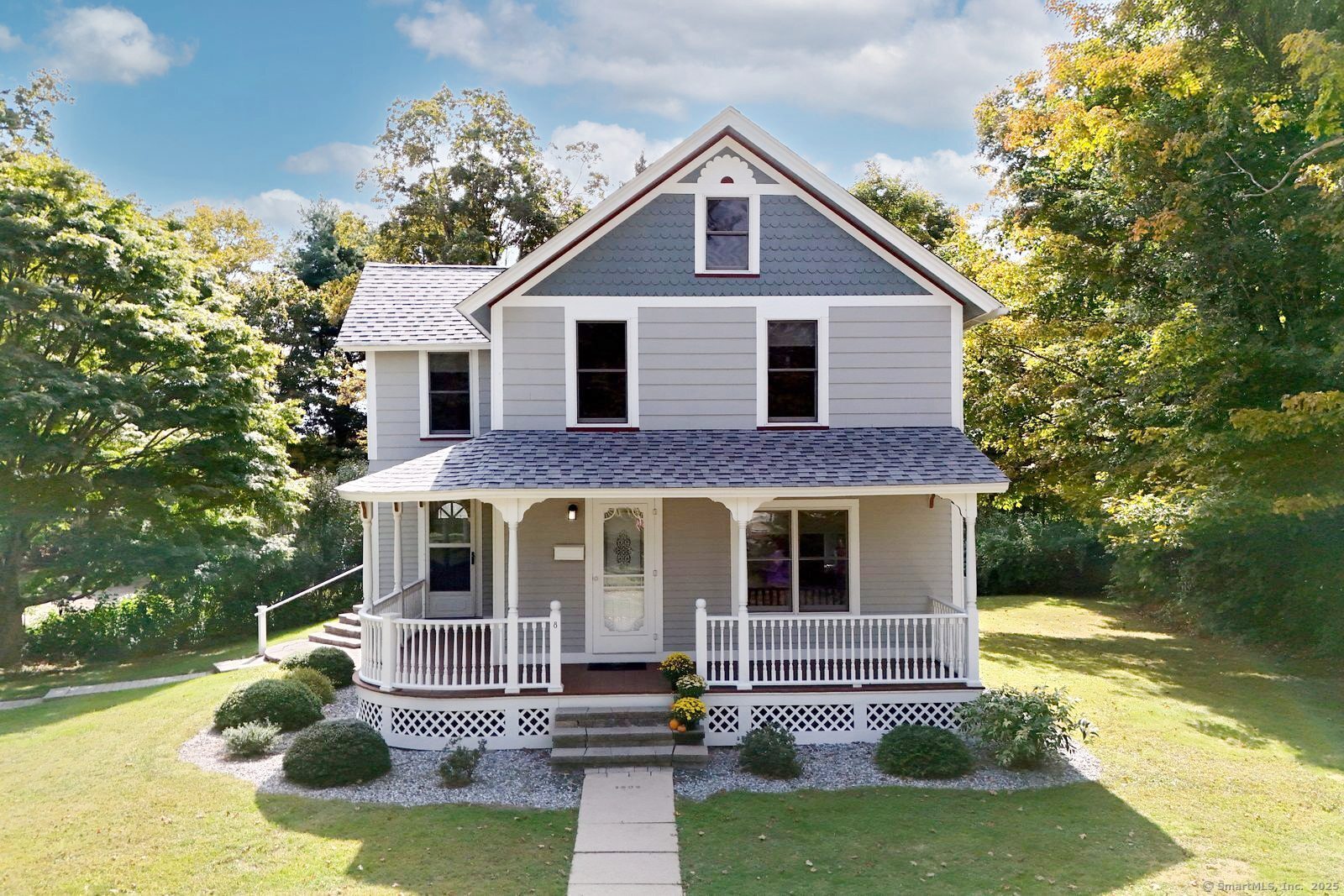 8 Wells Avenue East Hampton CT 06424