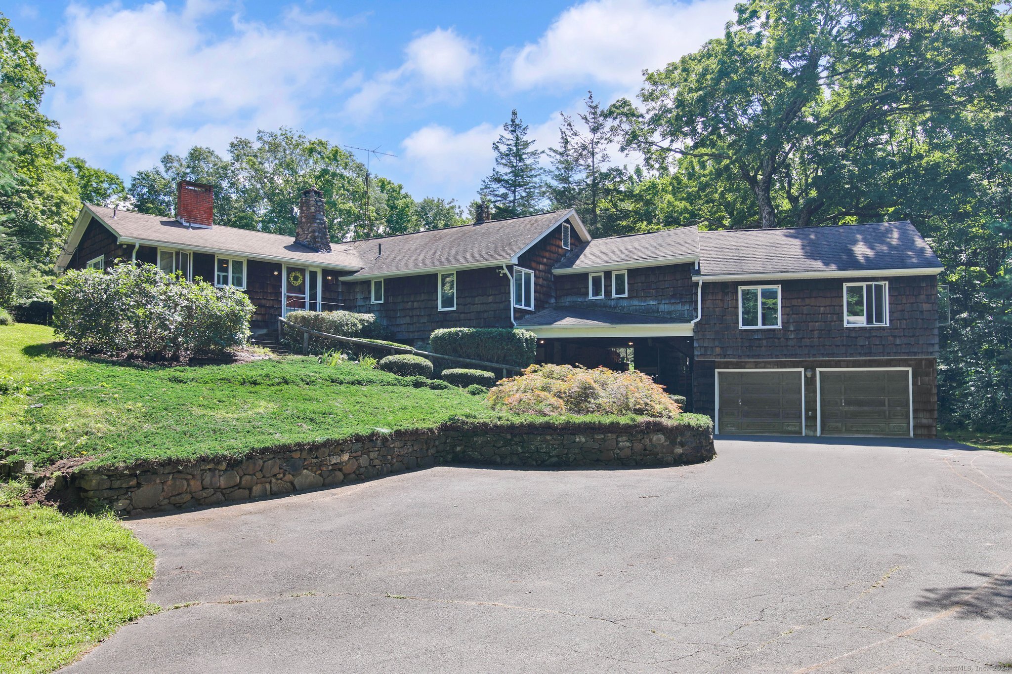 193 West Avon Road Avon CT 06001