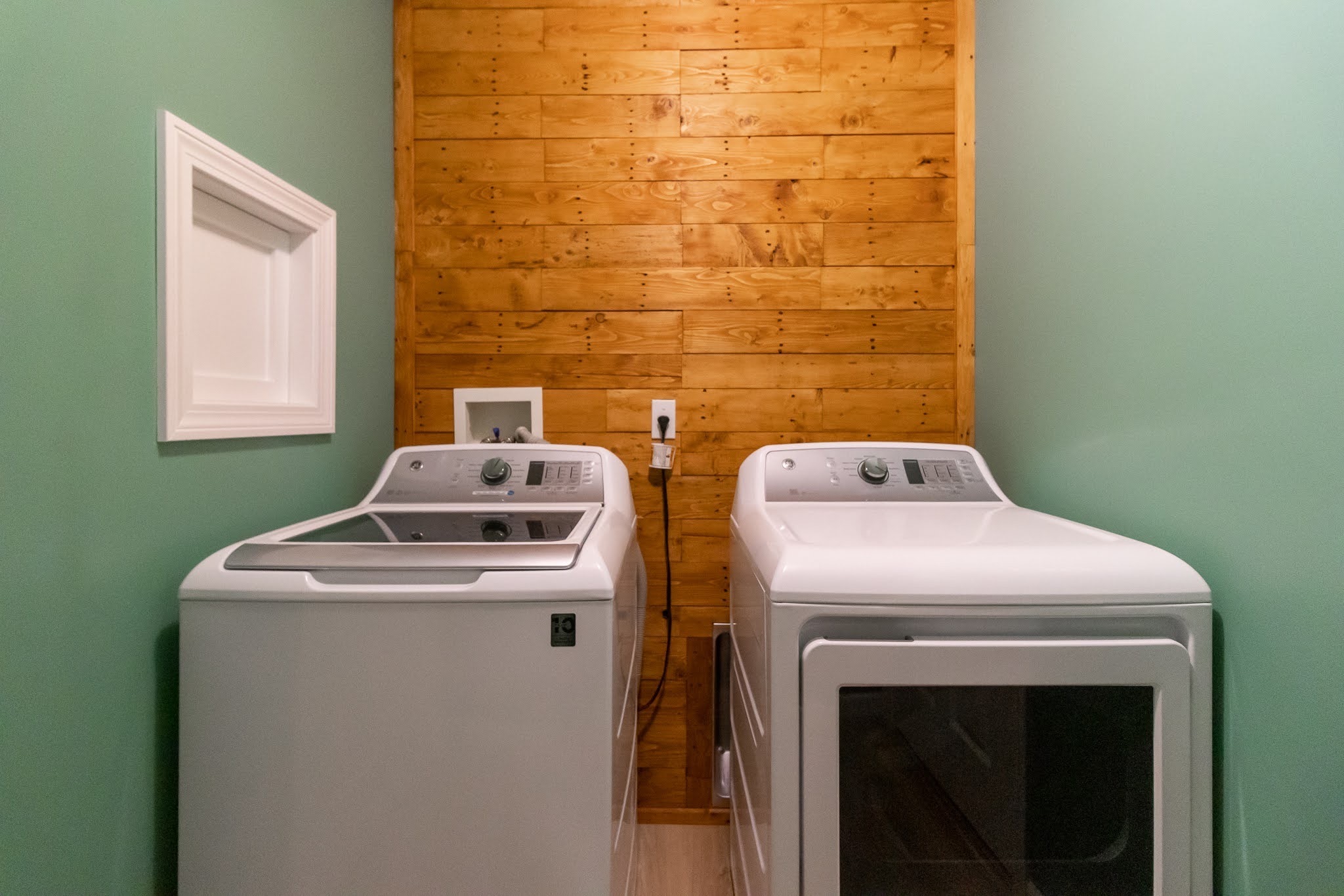 1001 Suffield Street Suffield CT 06078