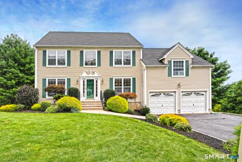 29 Commodore Hull Drive Derby CT 06418