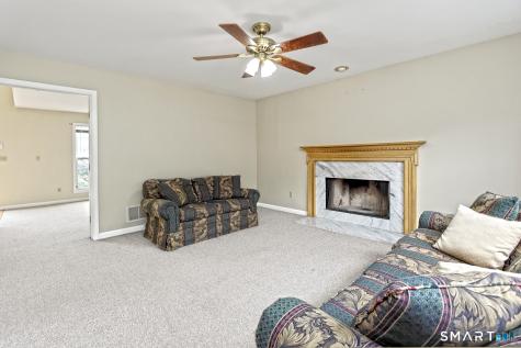 29 Commodore Hull Drive Derby CT 06418