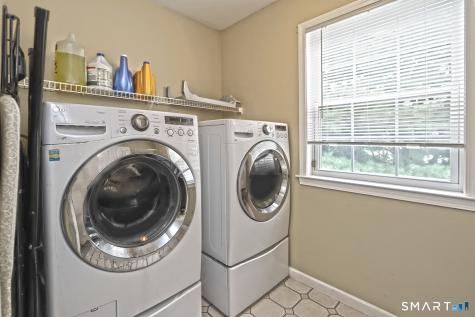 29 Commodore Hull Drive Derby CT 06418