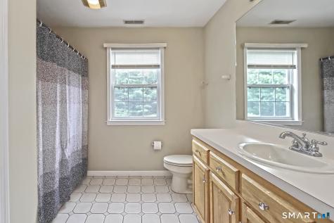 29 Commodore Hull Drive Derby CT 06418