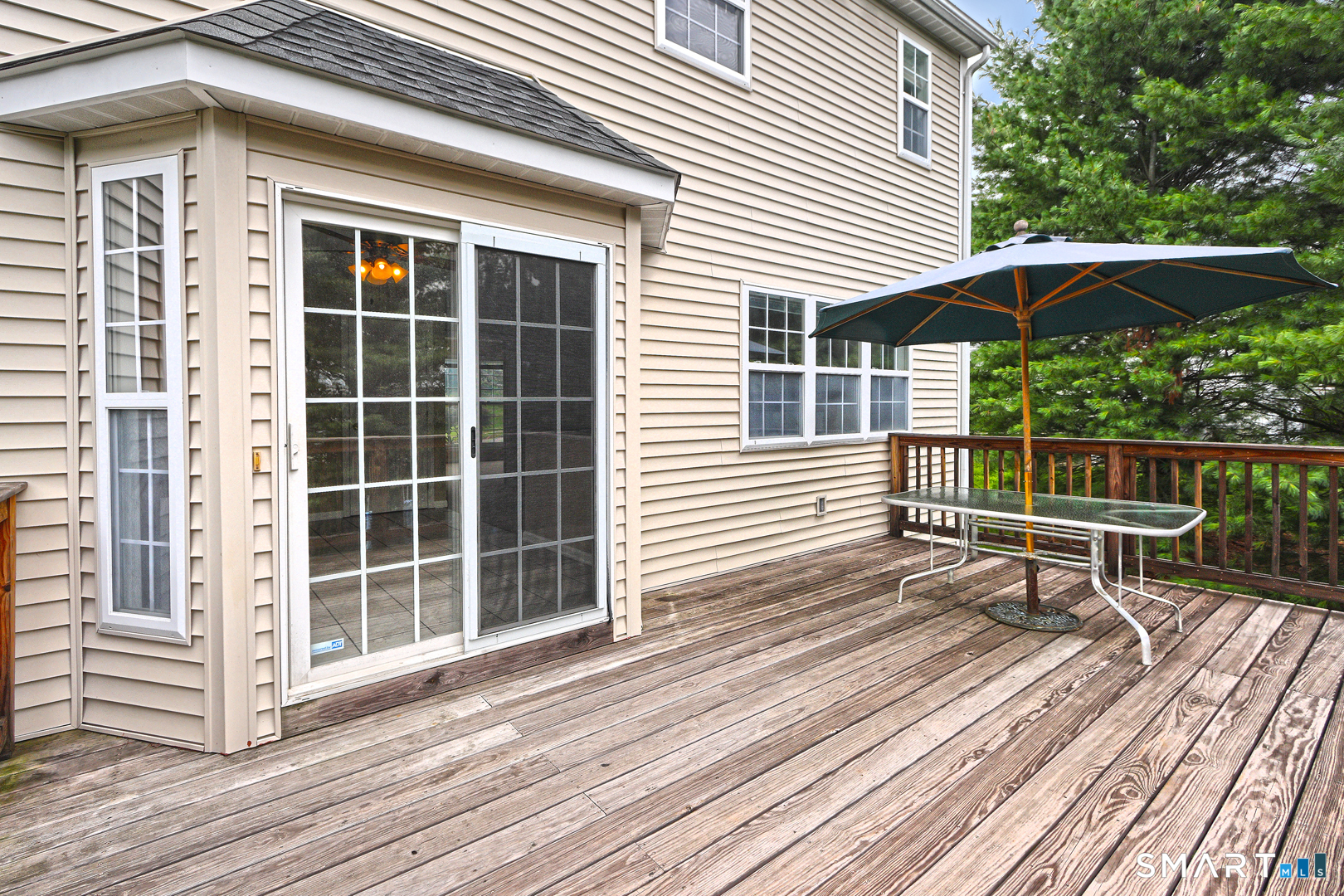 29 Commodore Hull Drive Derby CT 06418