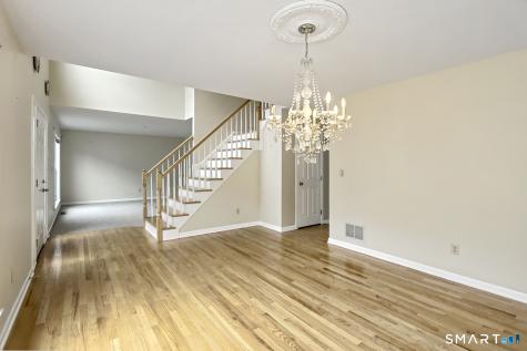 29 Commodore Hull Drive Derby CT 06418