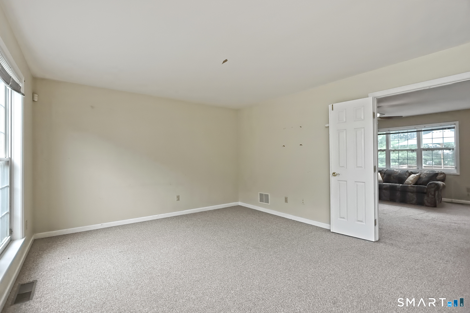 29 Commodore Hull Drive Derby CT 06418