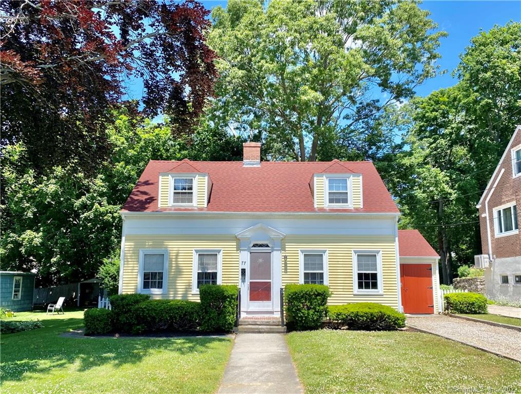 77 Woodlawn Road New London CT 06320