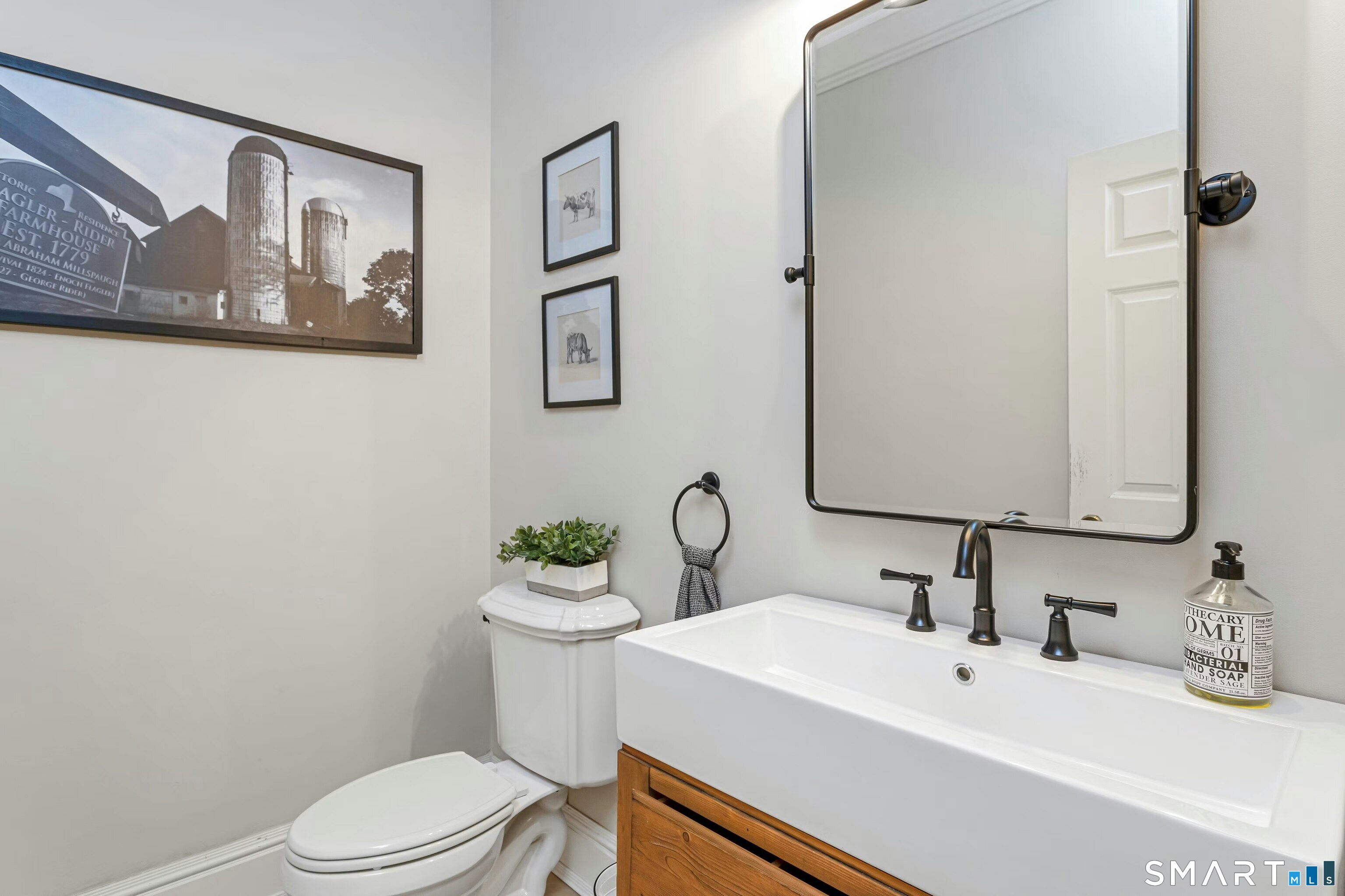 14 Turtle Ridge Court Ridgefield CT 06877