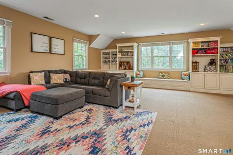 14 Turtle Ridge Court Ridgefield CT 06877