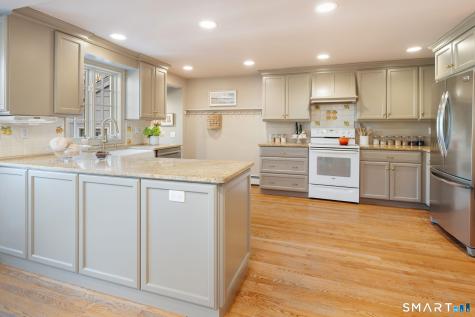 18 Cloverly Circle Norwalk CT 06855