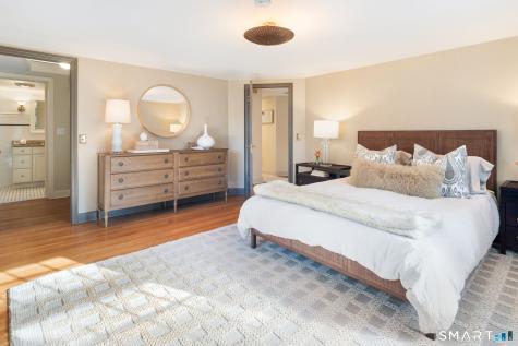 18 Cloverly Circle Norwalk CT 06855