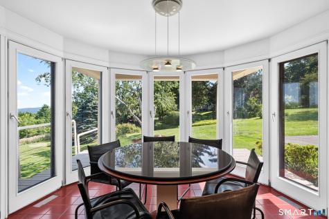 184 Westledge Road Simsbury CT 06092