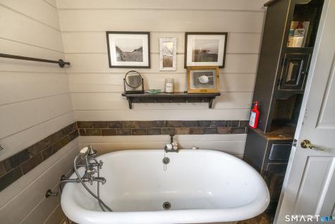 84 Dark Lantern Hill Road Killingly CT 06239