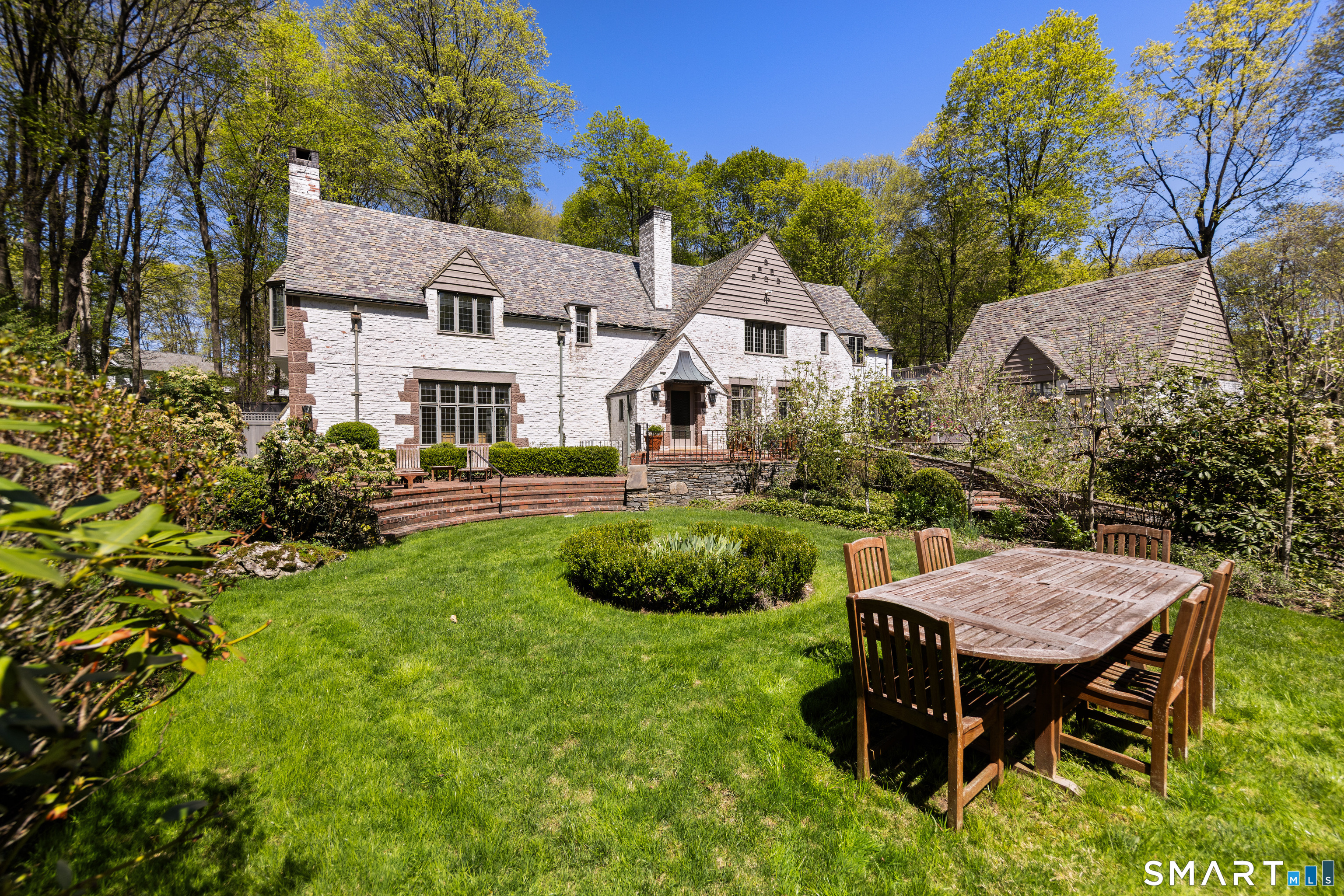 11 Stonebridge Lane West Hartford CT 06107
