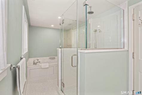 11 Stonebridge Lane West Hartford CT 06107
