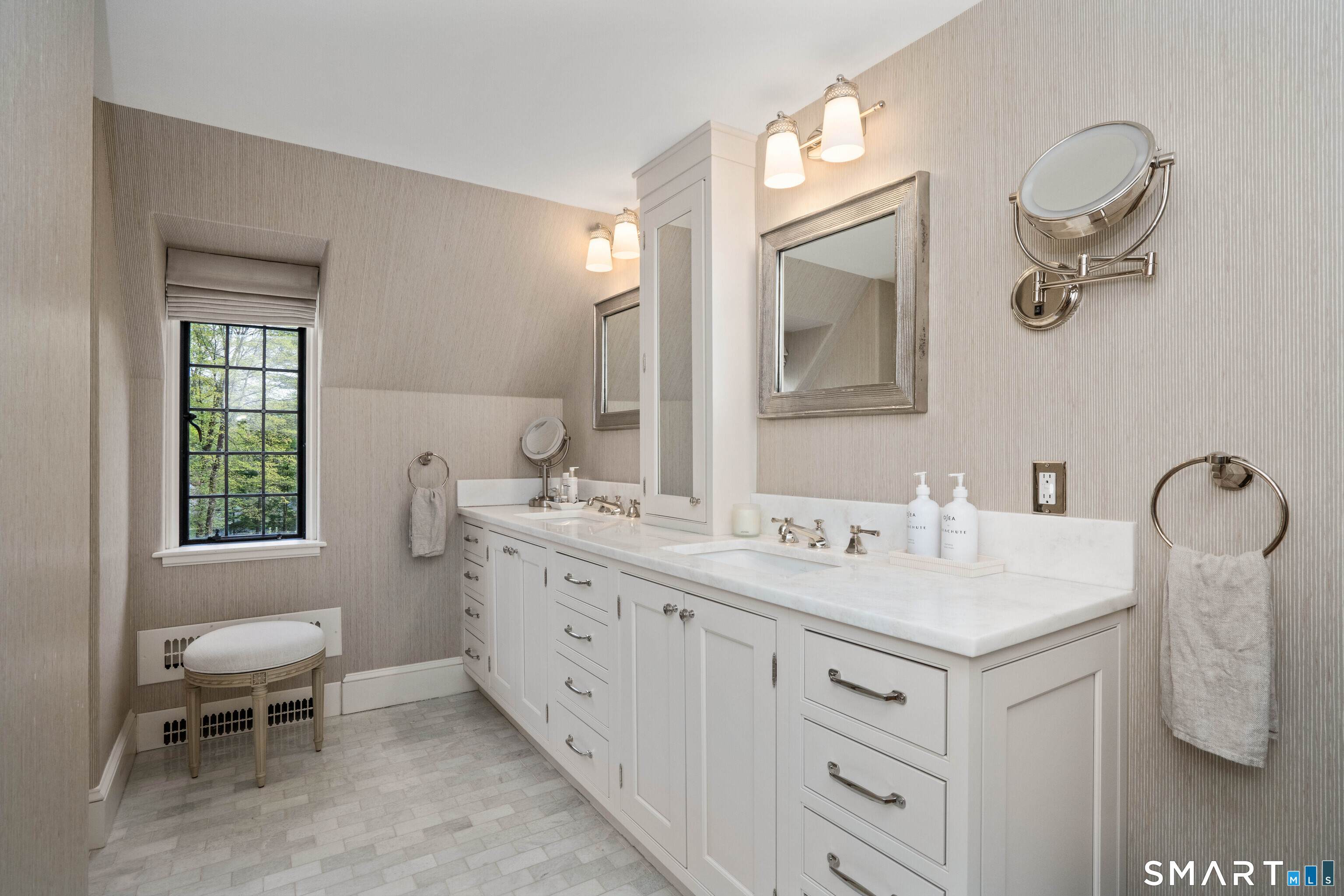 11 Stonebridge Lane West Hartford CT 06107