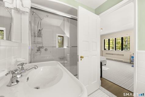 11 Stonebridge Lane West Hartford CT 06107
