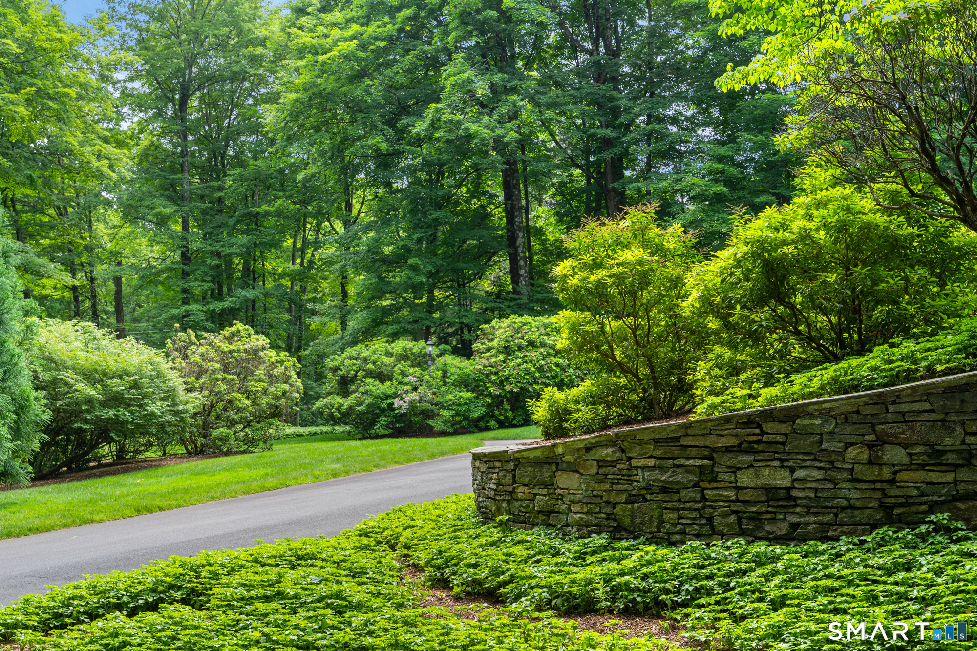 11 Stonebridge Lane West Hartford CT 06107