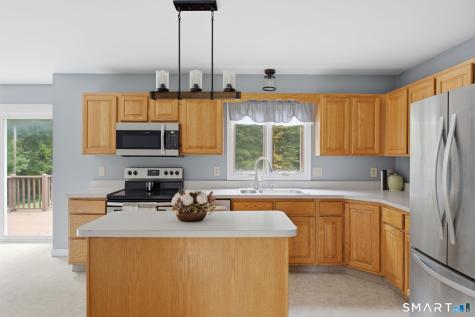 25 Carriage Drive East Hampton CT 06424