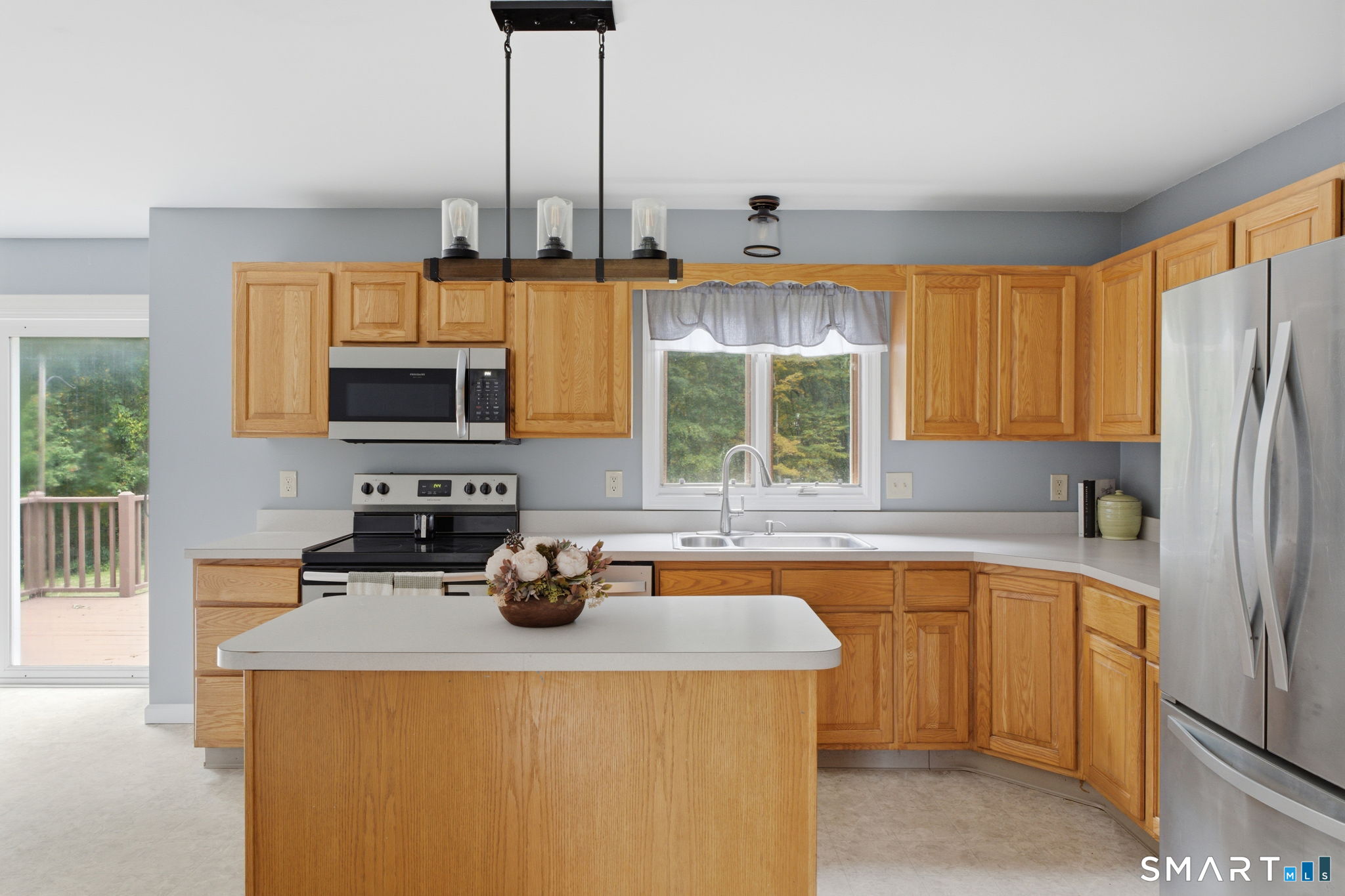 25 Carriage Drive East Hampton CT 06424
