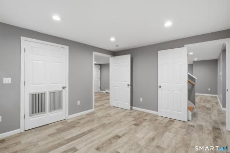 25 Carriage Drive East Hampton CT 06424