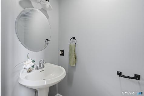 25 Carriage Drive East Hampton CT 06424