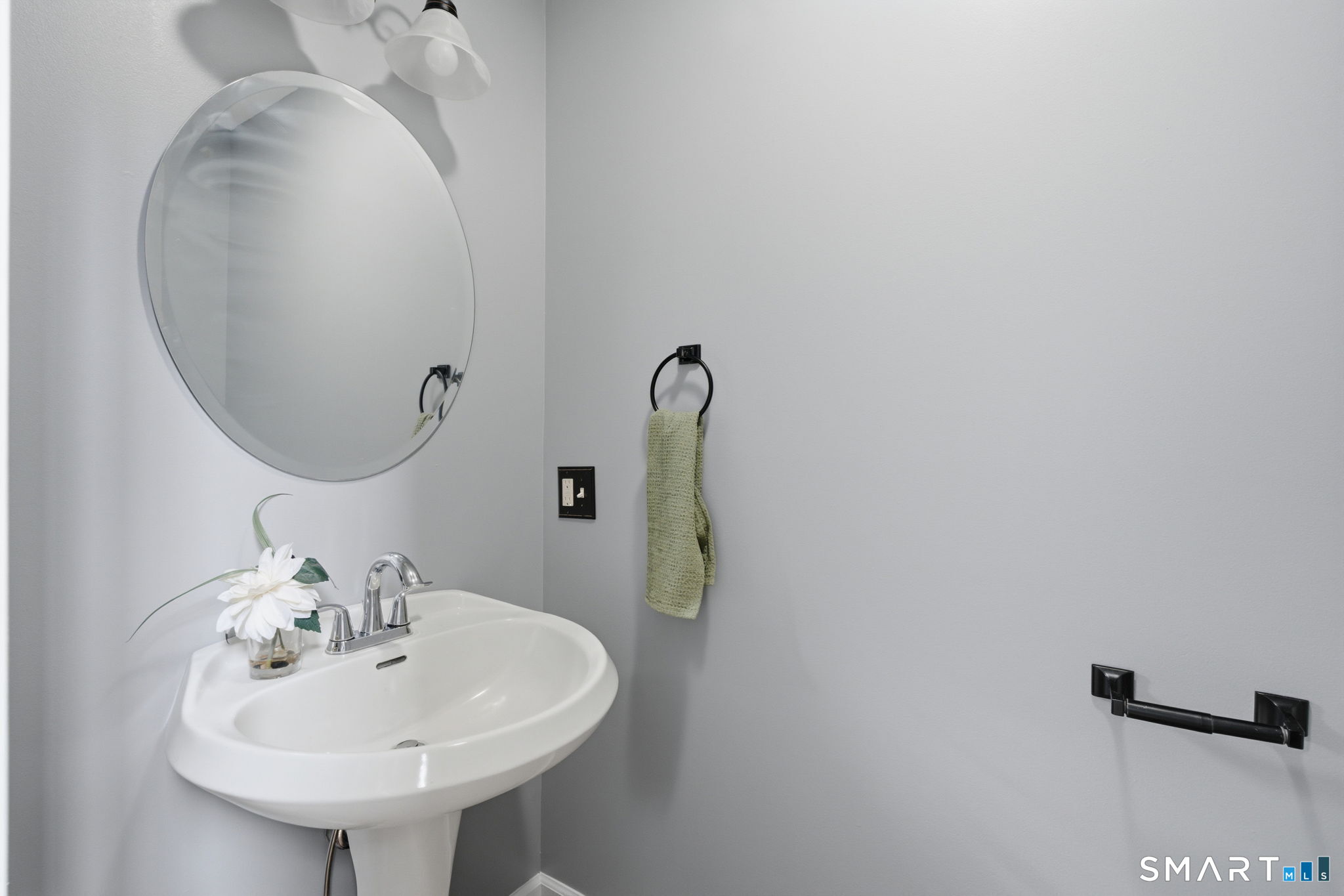 25 Carriage Drive East Hampton CT 06424