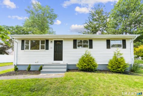 63 Eileen Road West Haven CT 06516