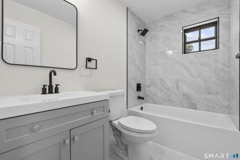 63 Eileen Road West Haven CT 06516