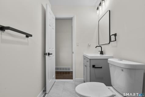 63 Eileen Road West Haven CT 06516