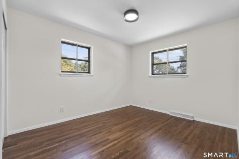 63 Eileen Road West Haven CT 06516