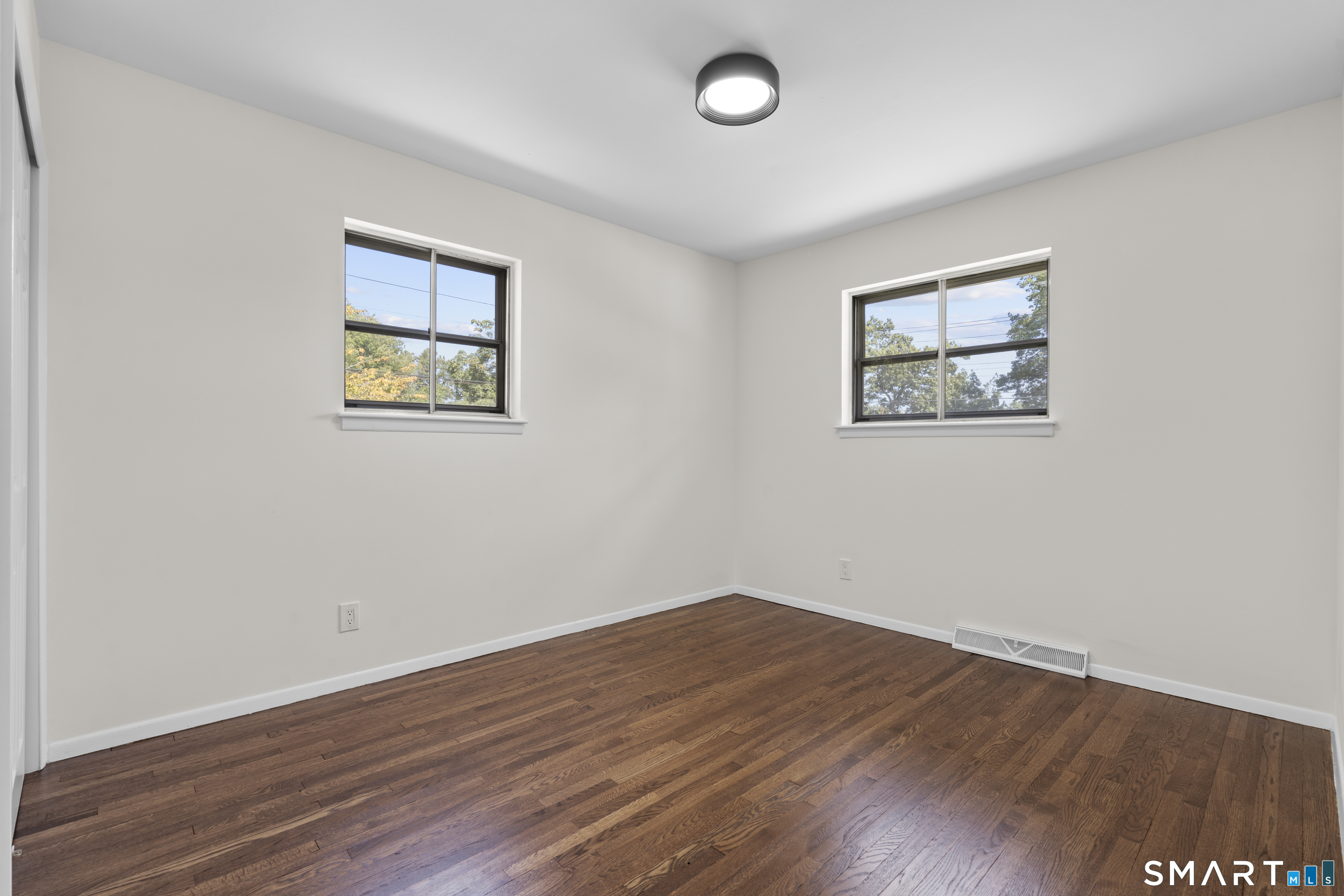 63 Eileen Road West Haven CT 06516
