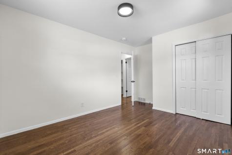 63 Eileen Road West Haven CT 06516