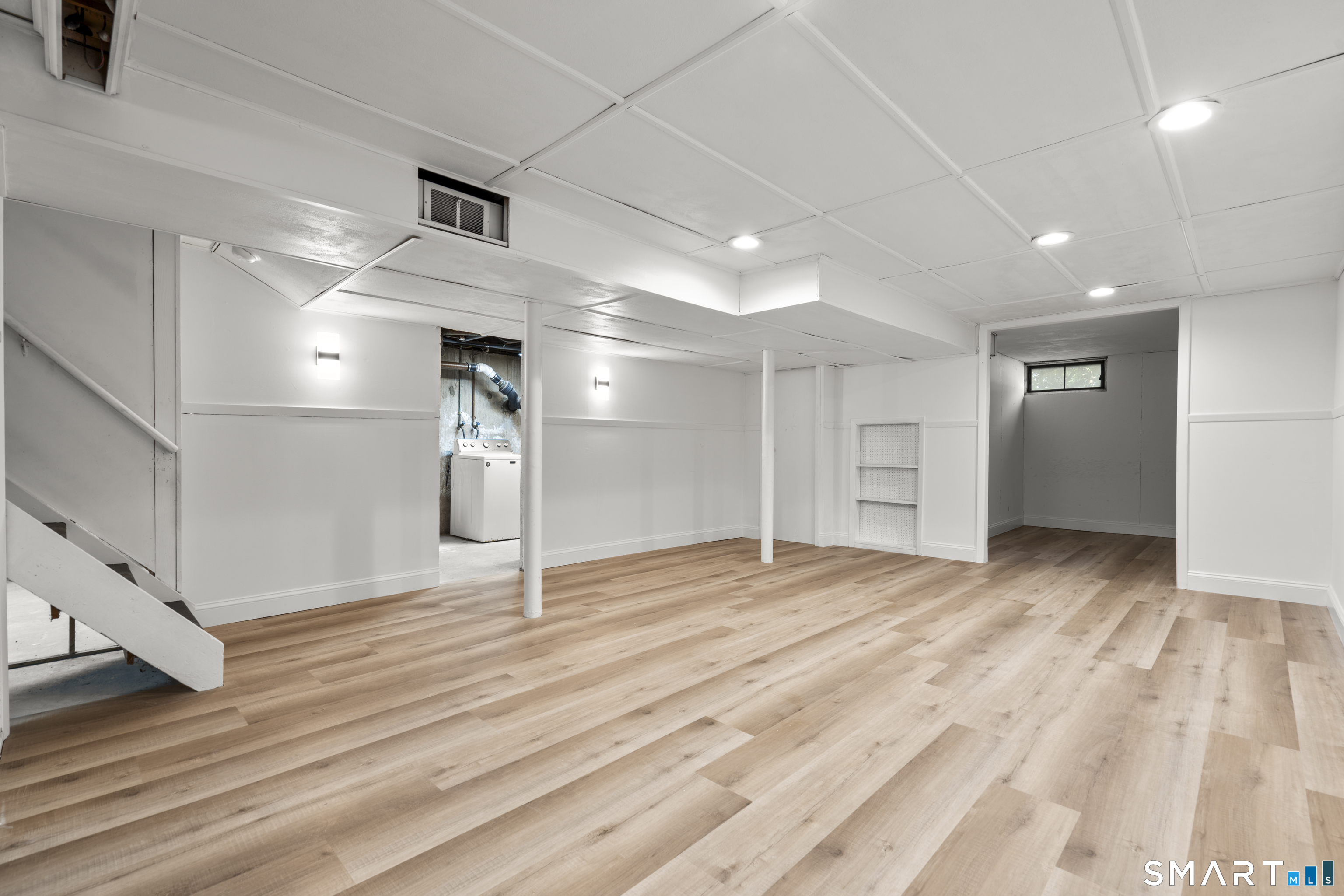 63 Eileen Road West Haven CT 06516
