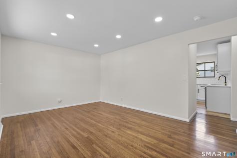 63 Eileen Road West Haven CT 06516