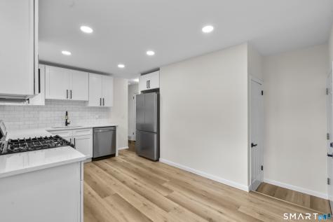 63 Eileen Road West Haven CT 06516