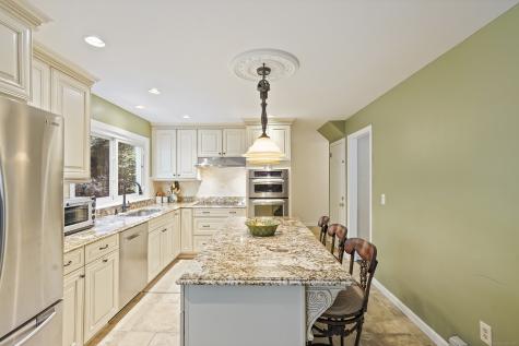 19 Kimberly Drive Brookfield CT 06804