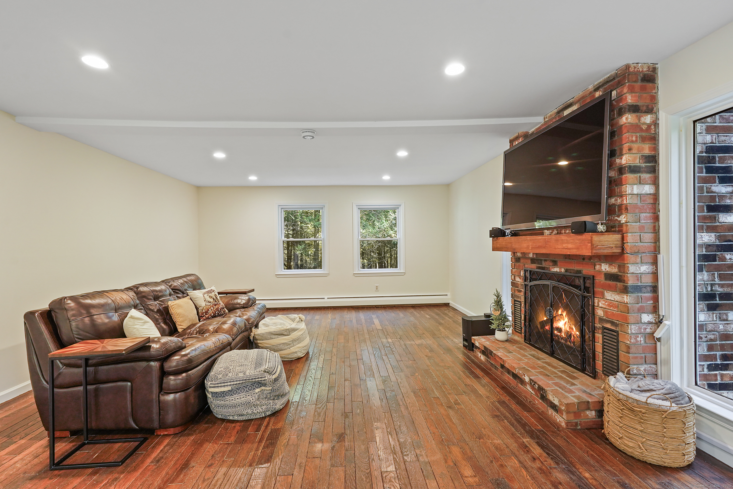 19 Kimberly Drive Brookfield CT 06804