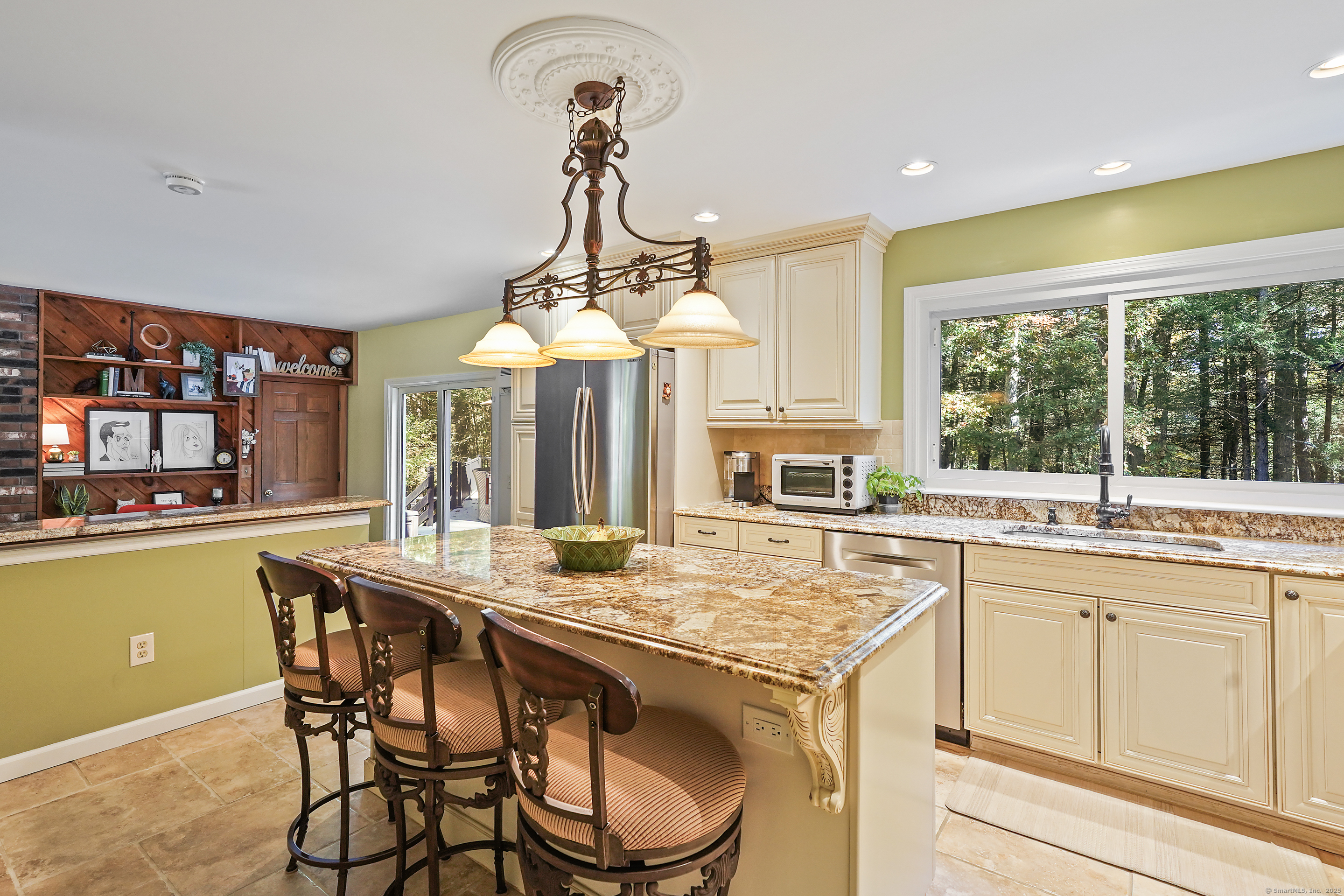 19 Kimberly Drive Brookfield CT 06804