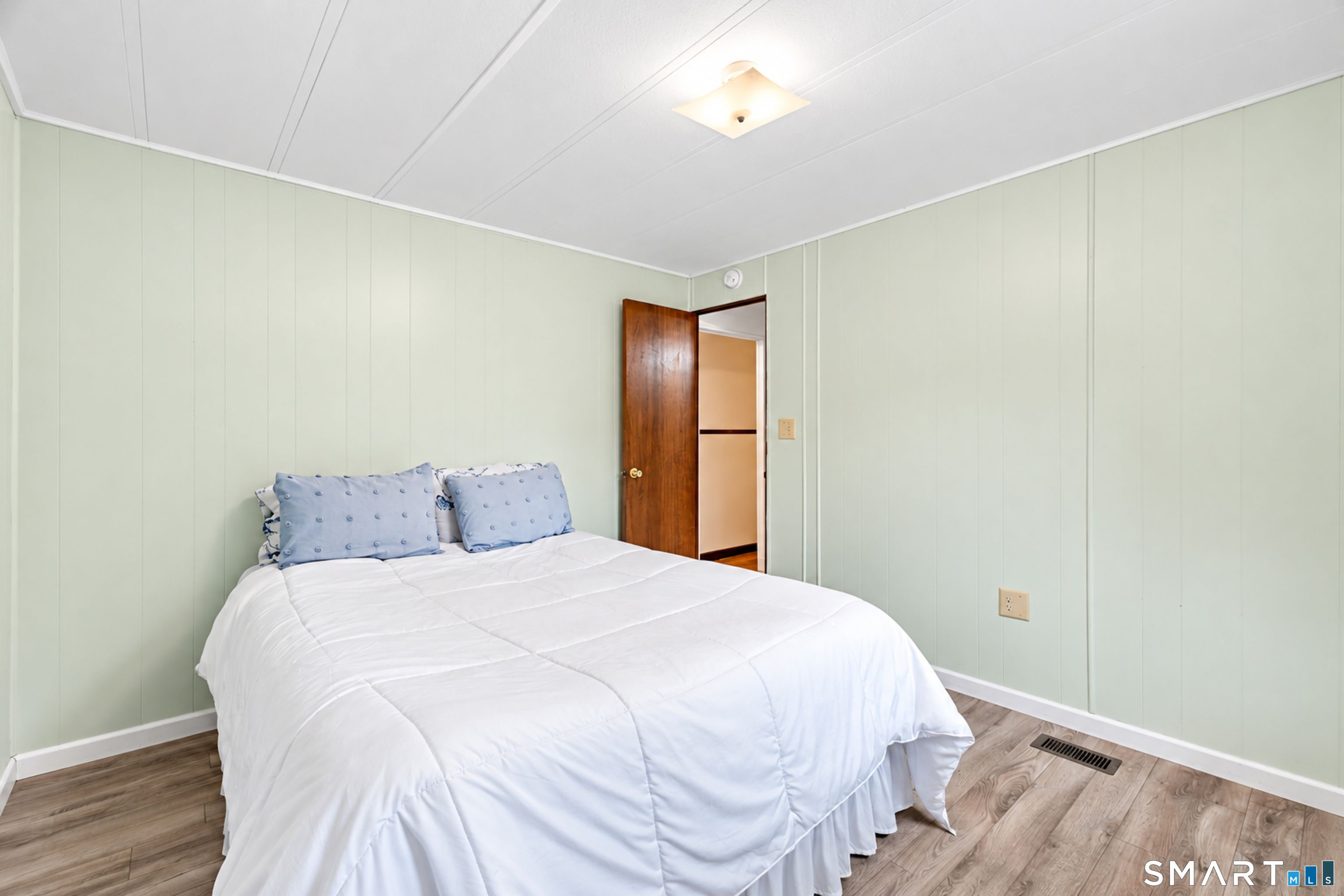 12 Phoenix Road Colchester CT 06415