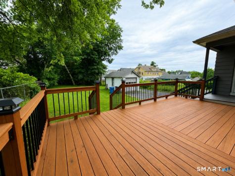 15 Ansonia Street Hartford CT 06114