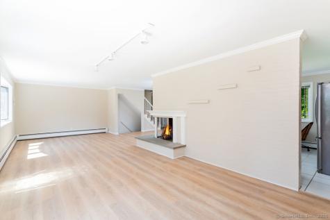 32 Redwood Drive Bethel CT 06801