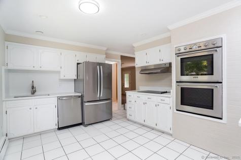 32 Redwood Drive Bethel CT 06801