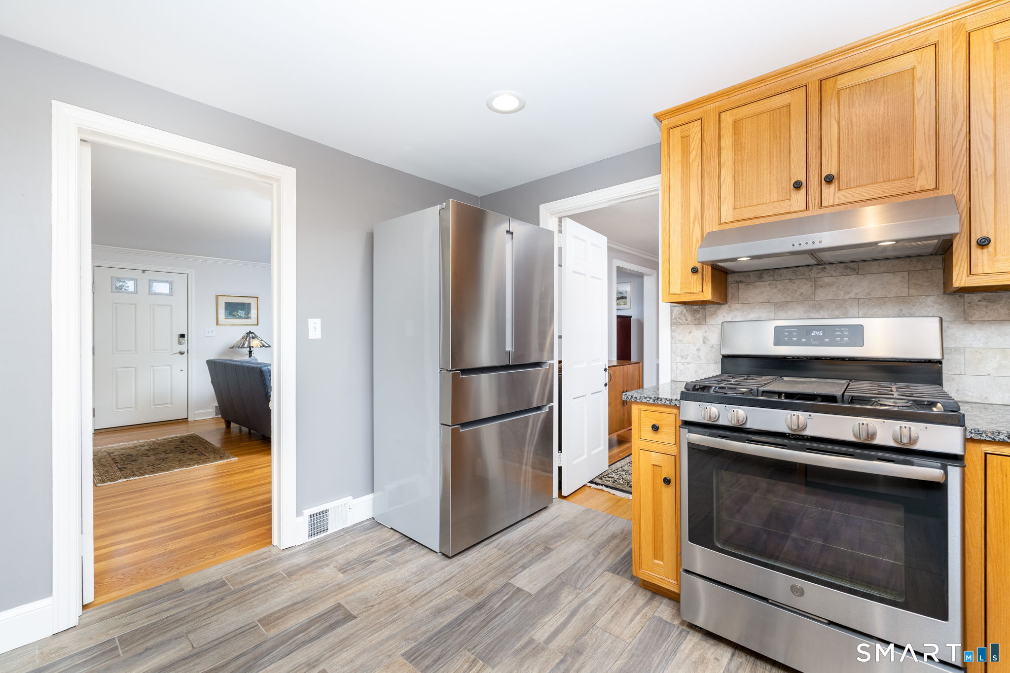 63 Wells Farm Drive Wethersfield CT 06109