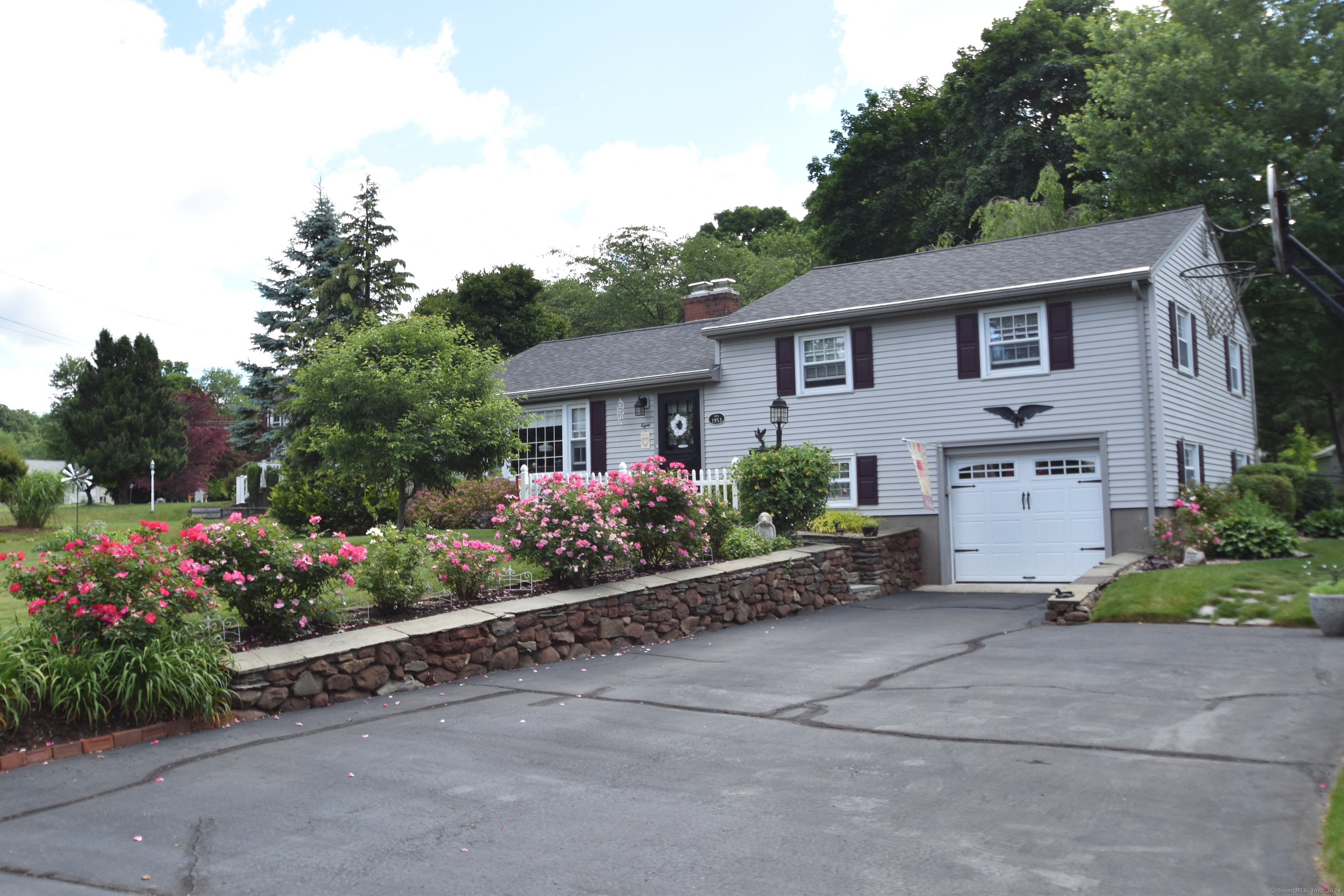 8 Valley View Lane Vernon CT 06066