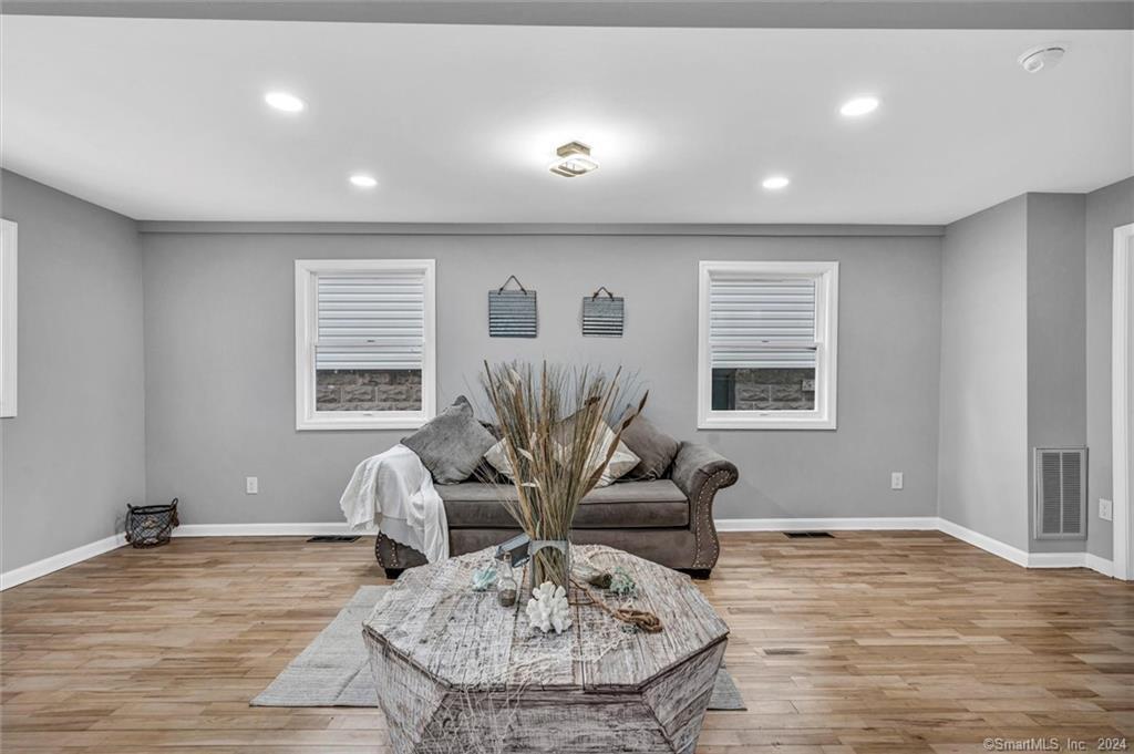 45 Arlington Street West Haven CT 06516